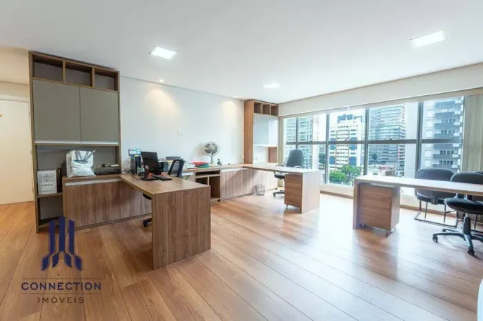 Sala para alugar, 43 m² por R$ 4.490,64/mês - Água Verde - Curitiba/PR