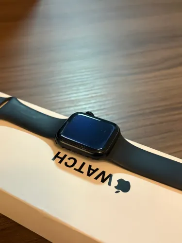 Apple Watch SE 2ª Geração 40mm GPS Midnight - Excelente Estado