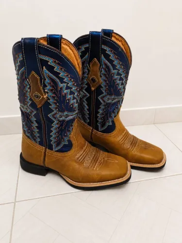 Bota country de couro