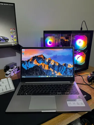 Samsung book x30 i5 ssd 8gb ram