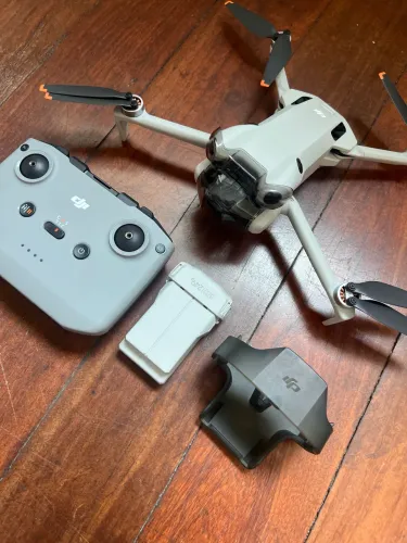 Drone Dji mini 4 pro completo vende-se ou troca 