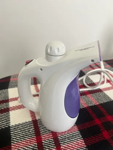 Ferro de passar a vapor cadence 