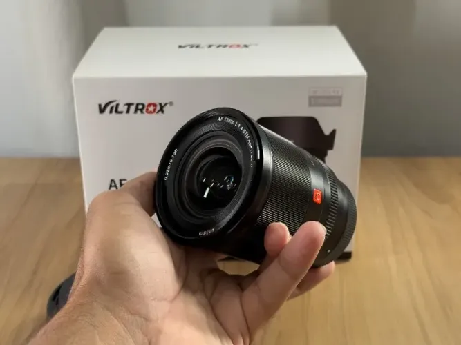 Lente Viltrox 13mm 1.4 Sony E-mount Aps-c