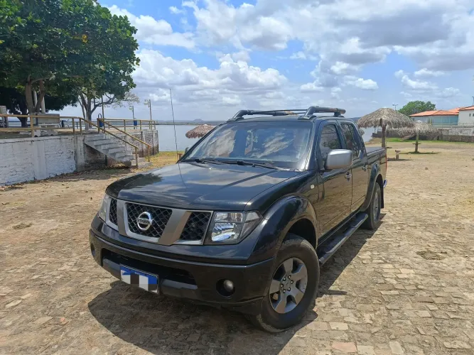 Nissan Frontier SE Attack CD 4X4 2.5 TB Diesel 2013