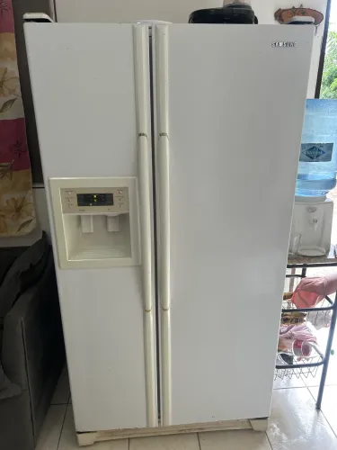 Geladeira Samsung cyber 2 portas