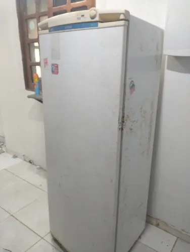 Freezer Vertical Cônsul