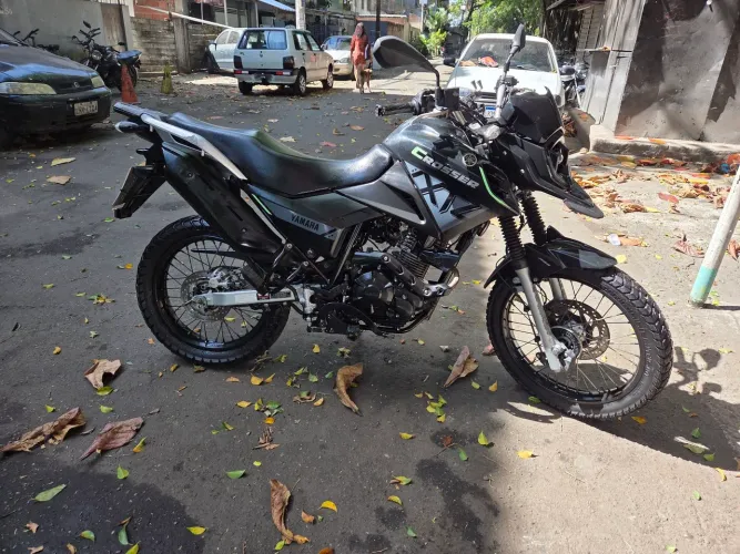 Vendo ou troco por cc maior