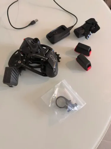 Grupo Sram GX AXS upgrade com 2 baterias. Usado