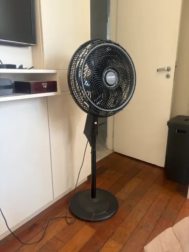 Ventilador ARNO coluna