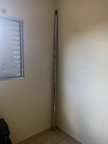Barra de pole dance giratória