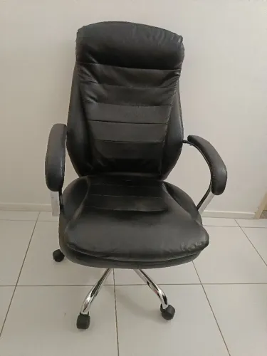 Vendo cadeira de escritório