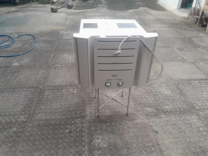 Ar-condicionado janela springer 7500btus gela muito bem