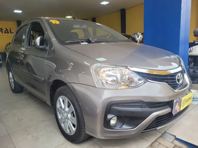 Toyota Etios X Plus 1.5 Flex 16V 5P Mec. 2019