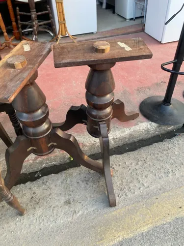 Mesa antiga de 6 cadeiras