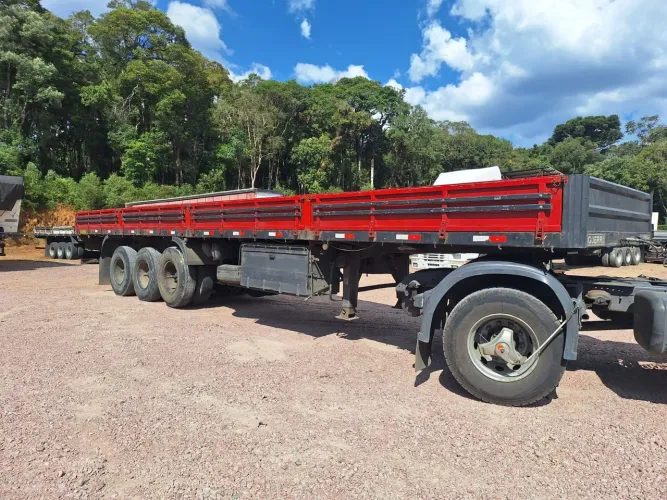 Carreta Carga Seca 12,40 mts Guerra 1987