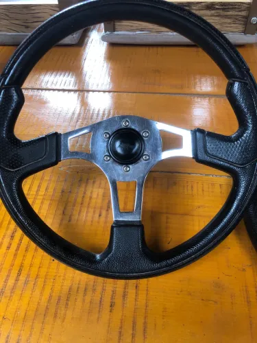 Volante Opala 75/79  280,00 