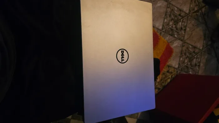Notebook Dell Inspiron 7460