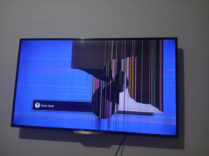 Vendo TV Philips com defeito