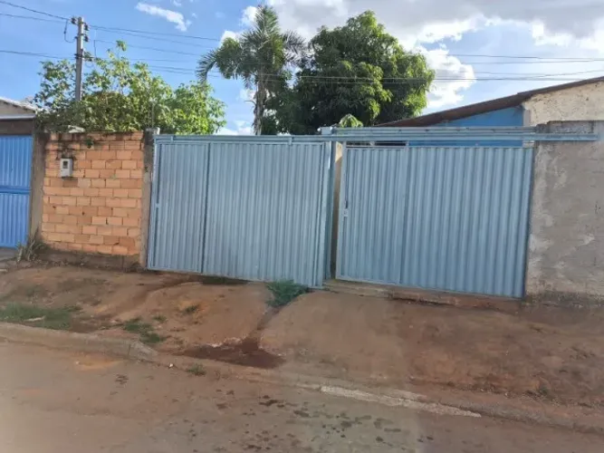 LOTE 391M² C/2 BARRACÕES