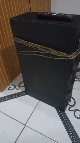 Caixa corneta com twitter JBL 250x tem conversa no valor