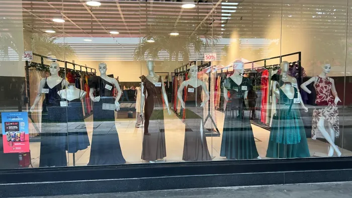 Repasso loja completa no segmento de moda festa 