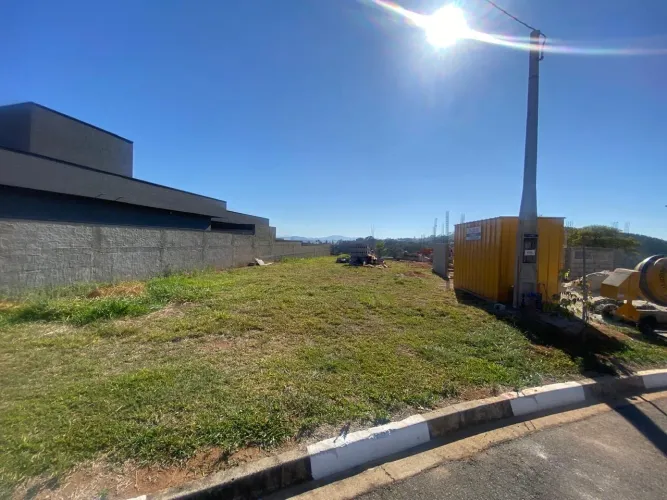 Exclusividade Terreno em Condomínio Alto Padrão 