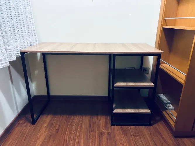 Mesa de escritório industrial