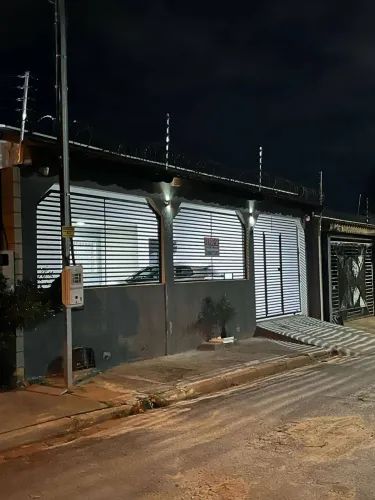 Casa com 3 quartos no Bairro Parque Cuiaba