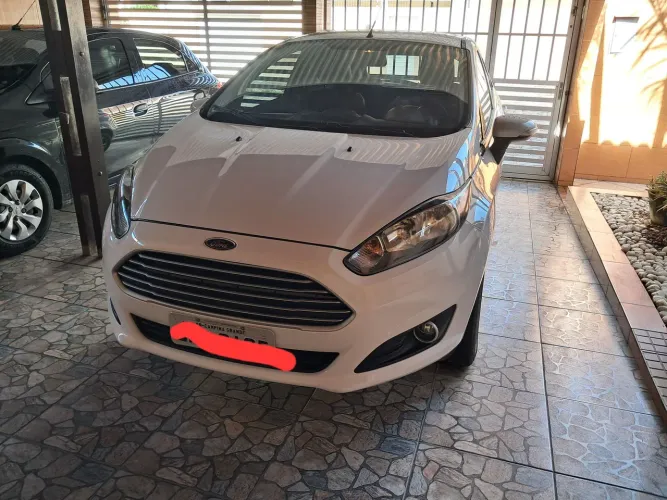 Ford Fiesta 1.6 16V Flex Aut. 5P 2016