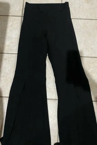 Calça flare M linda demais 