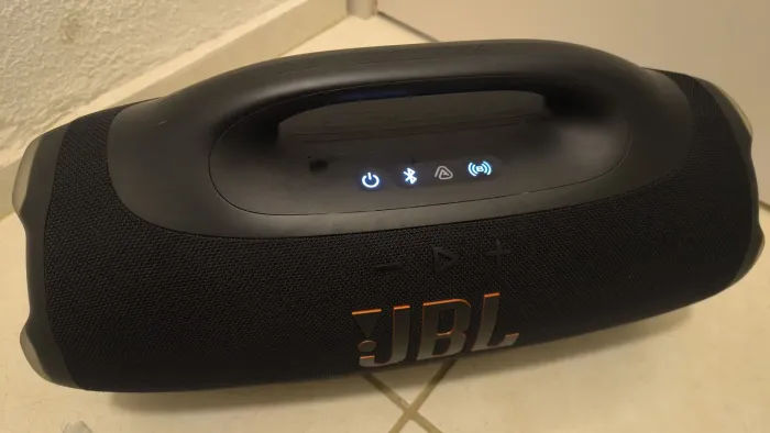 JBL bombox4 