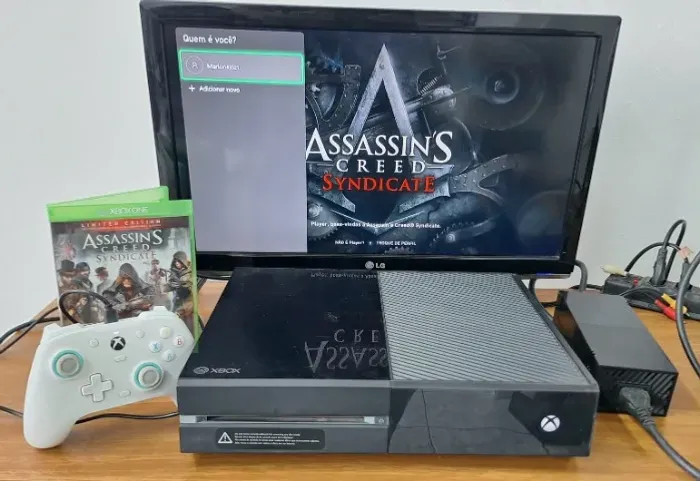 Xbox One Fat Com Jogo Físico (Faço Olx Pay)