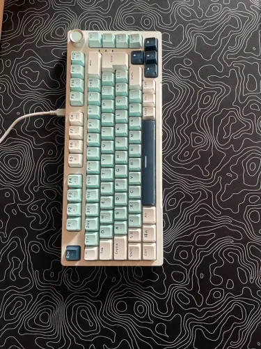 ? Teclado PCYES Arkeum 75% - Excelente estado