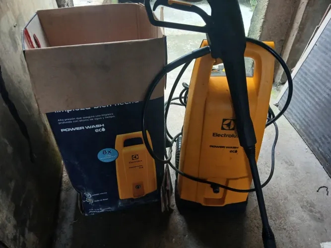 Lavadora alta pressão electrolux