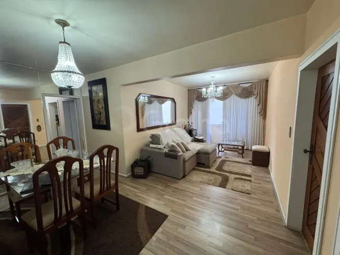 Apartamento para Venda em Florianópolis, Centro, 3 dormitórios, 1 suíte, 3 banheiros, 1 va