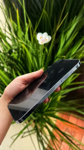 iPhone 13 Pro Max 256GB em estado impecável, totalmente original, pronto para uso!