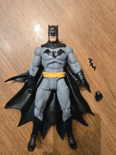 BATMAN DC FIGURES