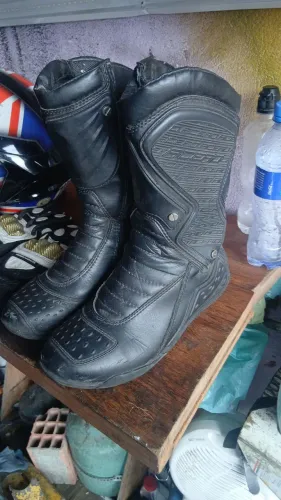 Bta e luva de motociclista