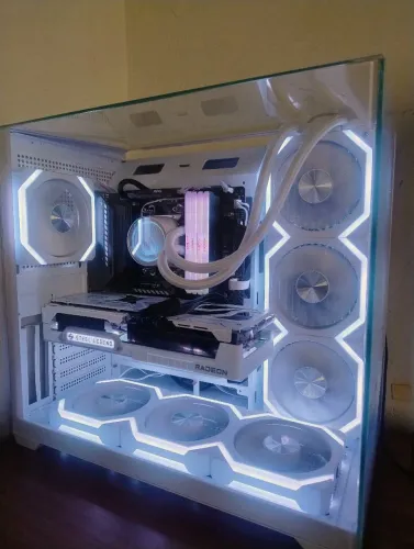 Computador completo rx9070 +Ryzen 5800x + 32 gb ram + nvme 2tb + nvme 500 +1 TB de HD