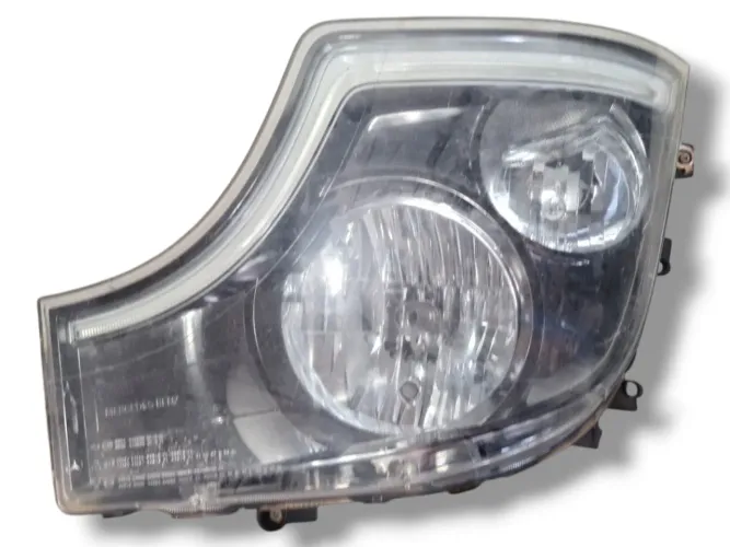 Farol lado esquerdo Mercedes Actros 2651 2022 A *1