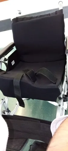 Cadeira de rodas motorizada d900 nova