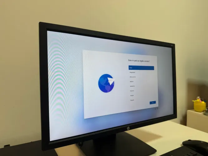 Monitor HP V22b