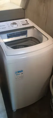 Máquina de Lavar e centrifugar Electrolux 14Kg
