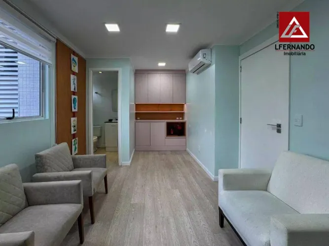 Sala para alugar, 61 m² por R$ 4.720,00/mês - Garcia - Blumenau/SC