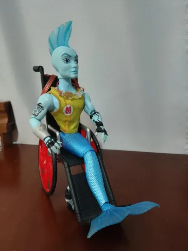 Boneco monster high Finnegan wake original completo