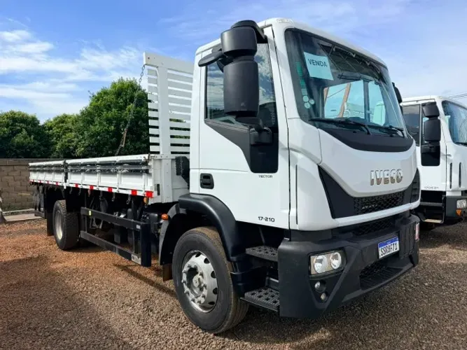 IVECO TECTOR 170E21 4X2 APENAS 42 MIL KMS 23/24