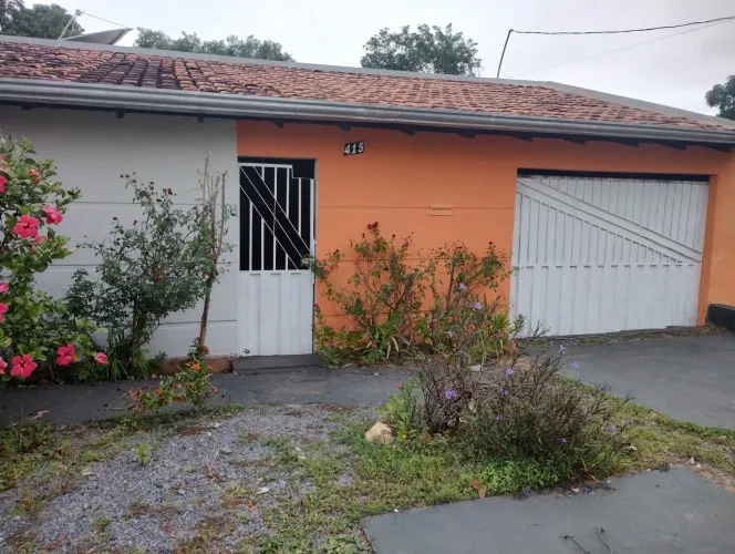 CASA MURADA 5 PCs GARAGEM E QUINTAL