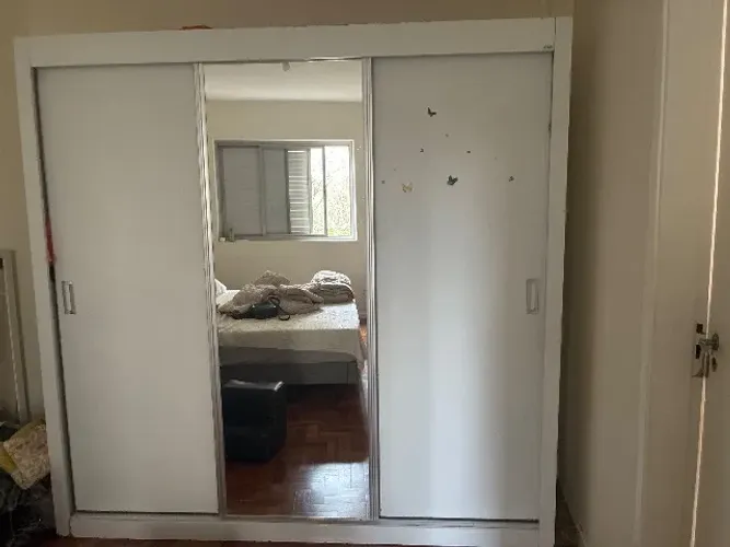 Guarda Roupa. Usado. Segunda mão.