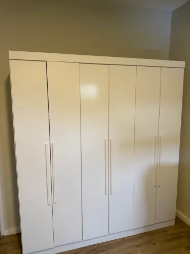 Guarda-roupa de casal