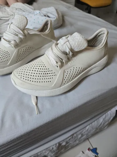 Tênis Crocs feminino